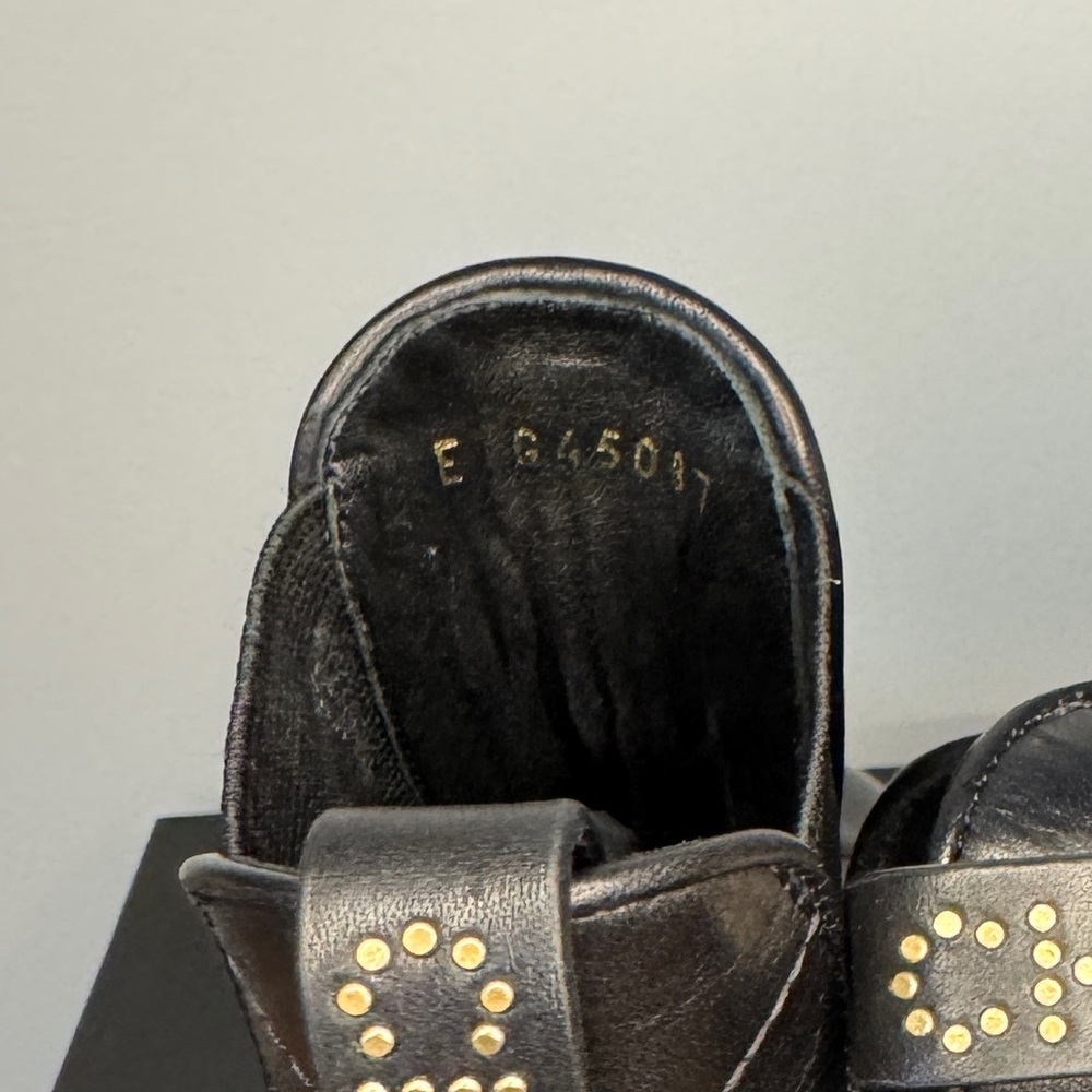 Authentic CHANEL Black Chelsea Ankle Boots with Calfskin Leather - Picture 7 of 10